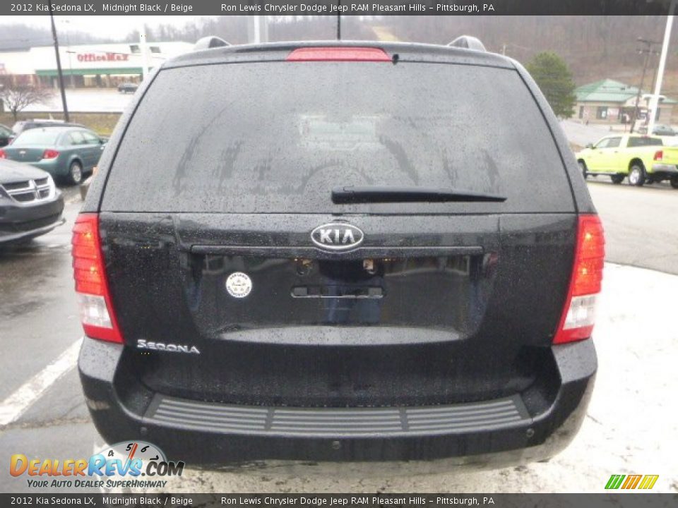 2012 Kia Sedona LX Midnight Black / Beige Photo #4