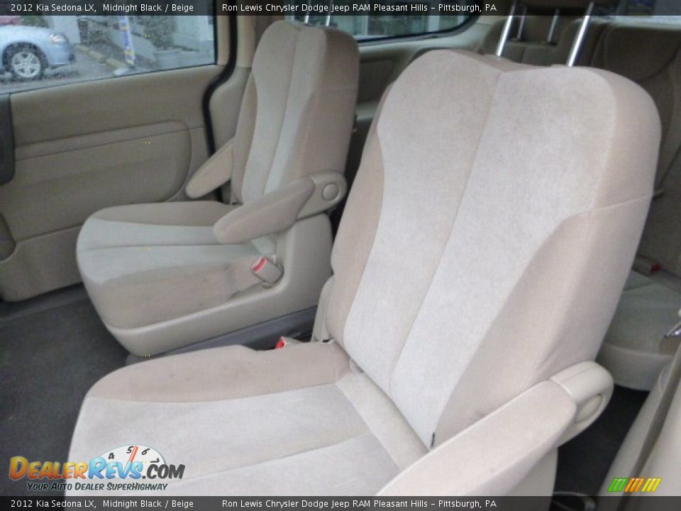 2012 Kia Sedona LX Midnight Black / Beige Photo #11