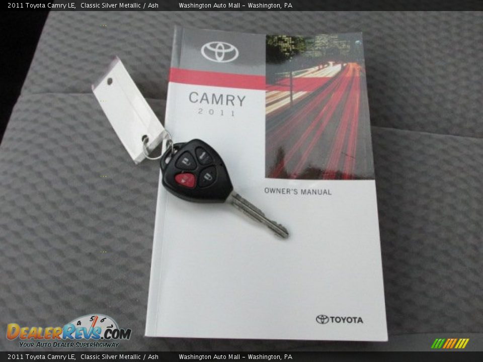 2011 Toyota Camry LE Classic Silver Metallic / Ash Photo #18