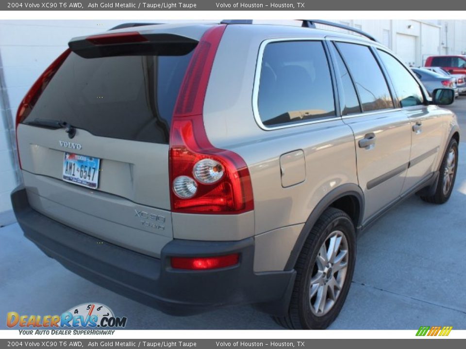 2004 Volvo XC90 T6 AWD Ash Gold Metallic / Taupe/Light Taupe Photo #4