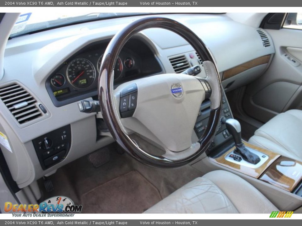 2004 Volvo XC90 T6 AWD Ash Gold Metallic / Taupe/Light Taupe Photo #7