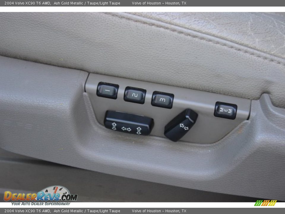 2004 Volvo XC90 T6 AWD Ash Gold Metallic / Taupe/Light Taupe Photo #9