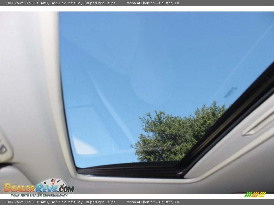2004 Volvo XC90 T6 AWD Ash Gold Metallic / Taupe/Light Taupe Photo #12