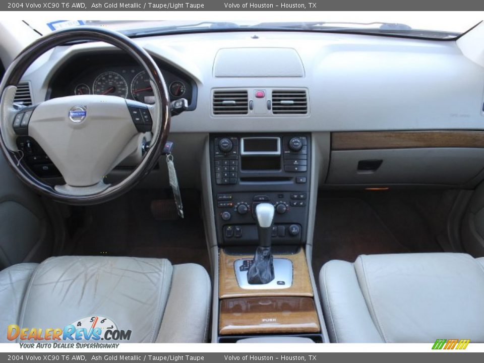 2004 Volvo XC90 T6 AWD Ash Gold Metallic / Taupe/Light Taupe Photo #21