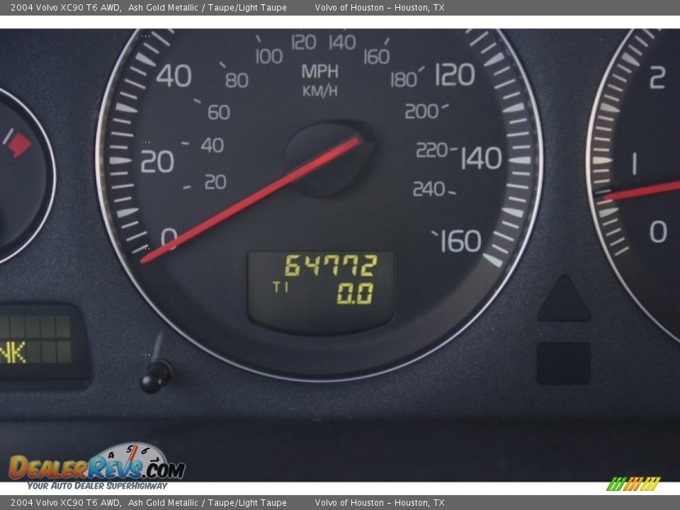 2004 Volvo XC90 T6 AWD Ash Gold Metallic / Taupe/Light Taupe Photo #29