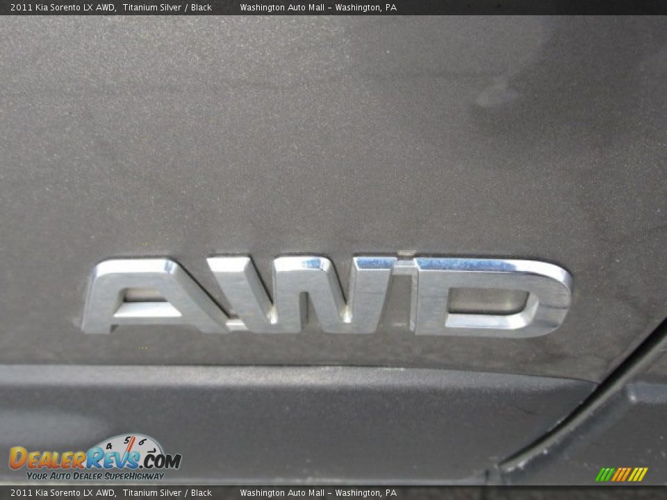 2011 Kia Sorento LX AWD Titanium Silver / Black Photo #3