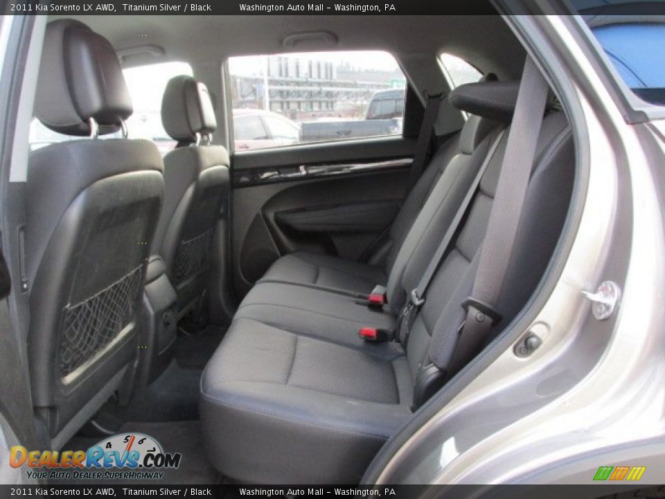 2011 Kia Sorento LX AWD Titanium Silver / Black Photo #11