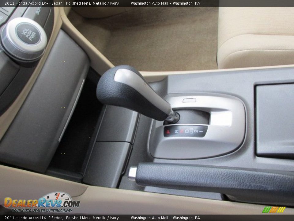 2011 Honda Accord LX-P Sedan Polished Metal Metallic / Ivory Photo #15