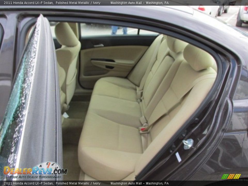 2011 Honda Accord LX-P Sedan Polished Metal Metallic / Ivory Photo #17