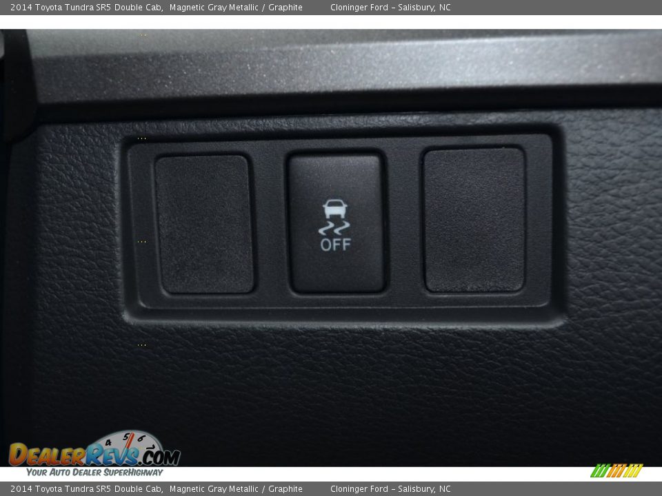 2014 Toyota Tundra SR5 Double Cab Magnetic Gray Metallic / Graphite Photo #25