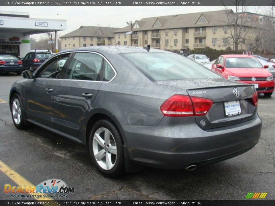 2013 Volkswagen Passat 2.5L SE Platinum Gray Metallic / Titan Black Photo #4