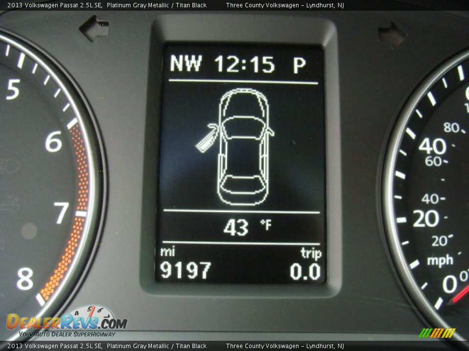 2013 Volkswagen Passat 2.5L SE Platinum Gray Metallic / Titan Black Photo #9