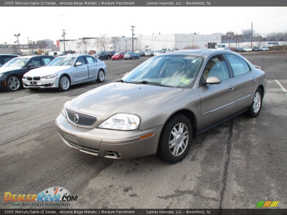 2005 Mercury Sable LS Sedan Arizona Beige Metallic / Medium Parchment Photo #1