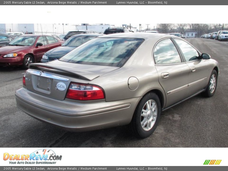 2005 Mercury Sable LS Sedan Arizona Beige Metallic / Medium Parchment Photo #3