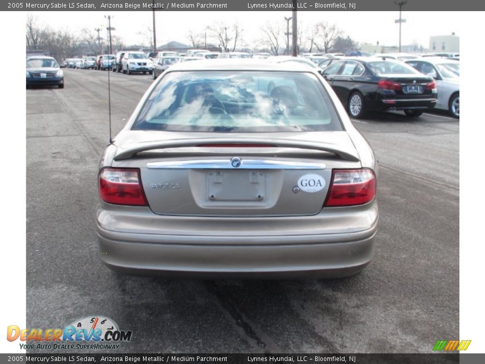 2005 Mercury Sable LS Sedan Arizona Beige Metallic / Medium Parchment Photo #4