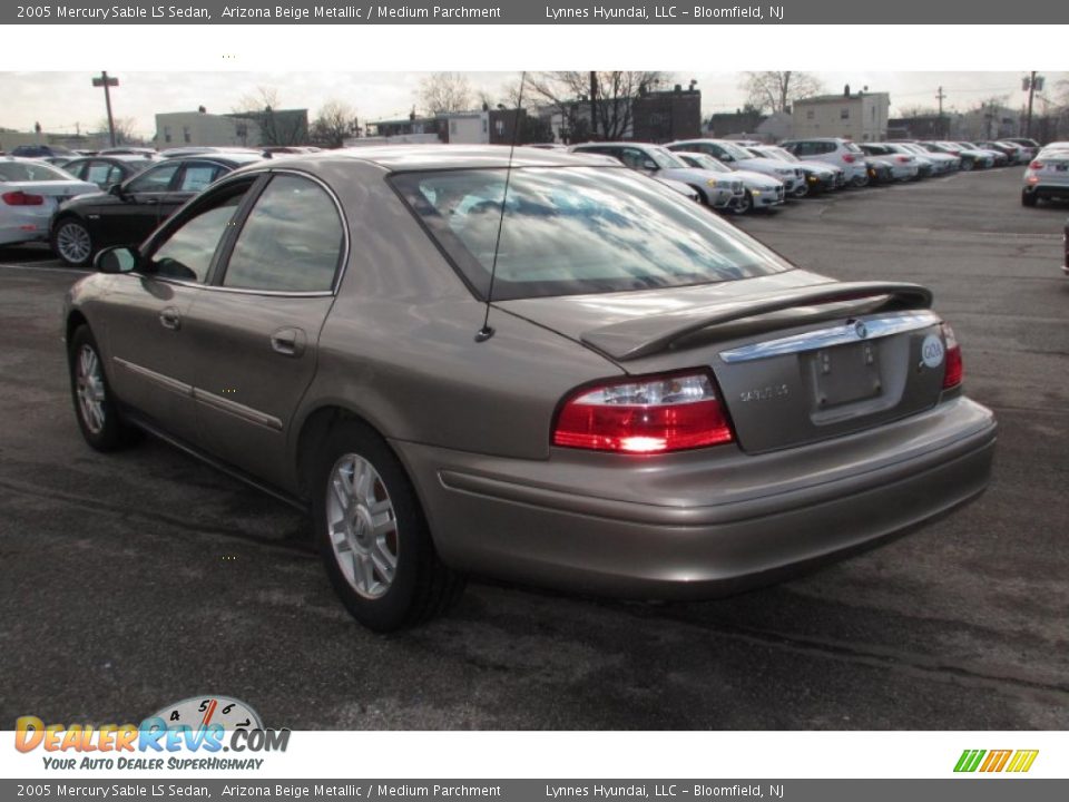 2005 Mercury Sable LS Sedan Arizona Beige Metallic / Medium Parchment Photo #5