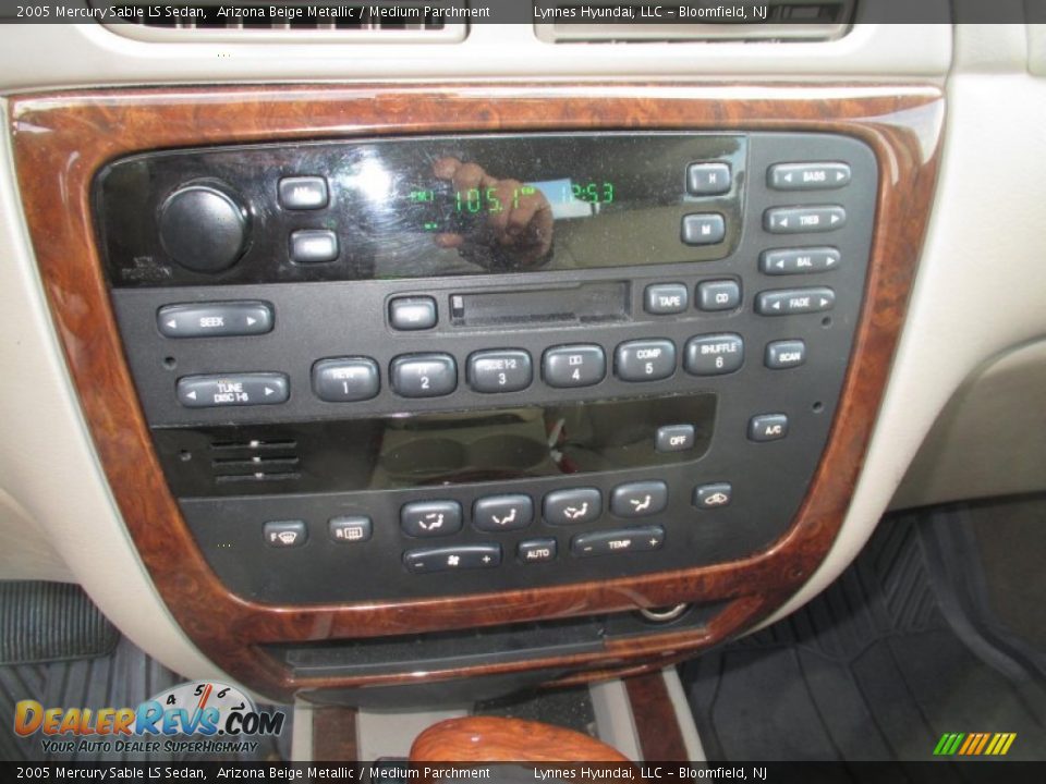 2005 Mercury Sable LS Sedan Arizona Beige Metallic / Medium Parchment Photo #11