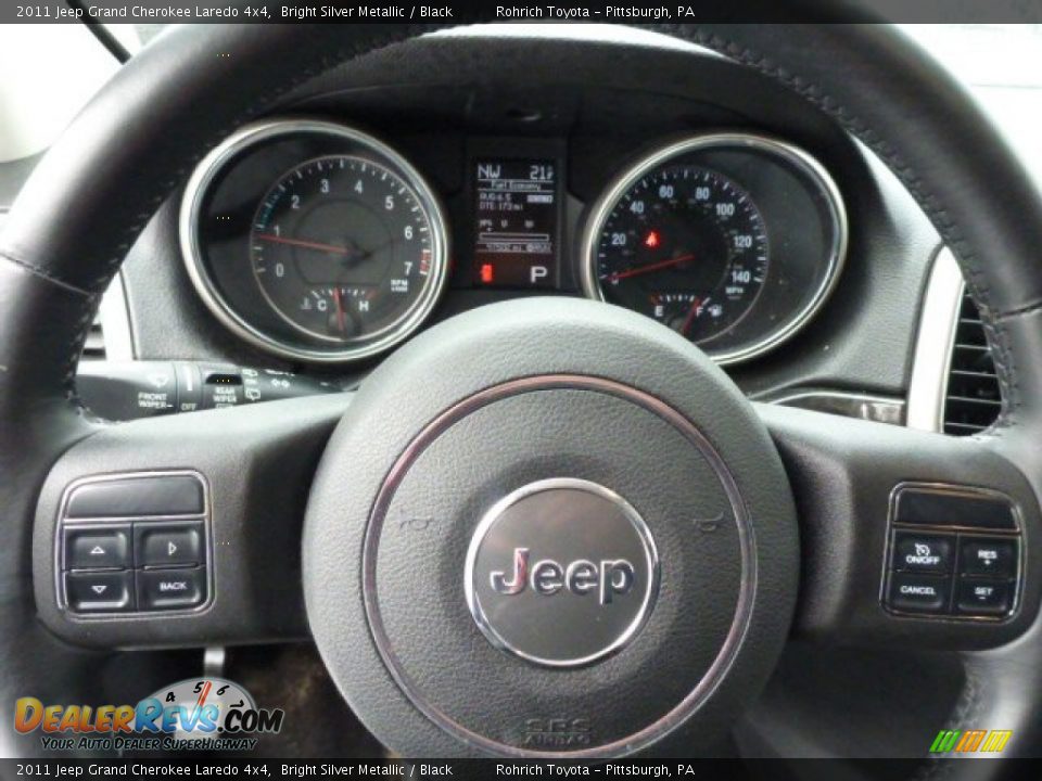 2011 Jeep Grand Cherokee Laredo 4x4 Bright Silver Metallic / Black Photo #20