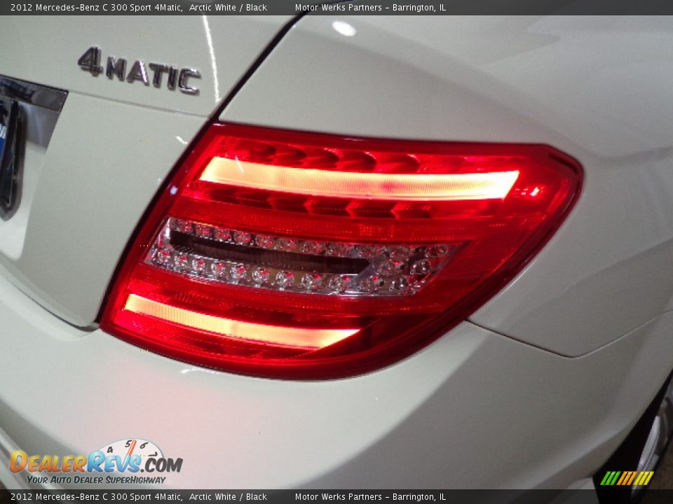 2012 Mercedes-Benz C 300 Sport 4Matic Arctic White / Black Photo #13