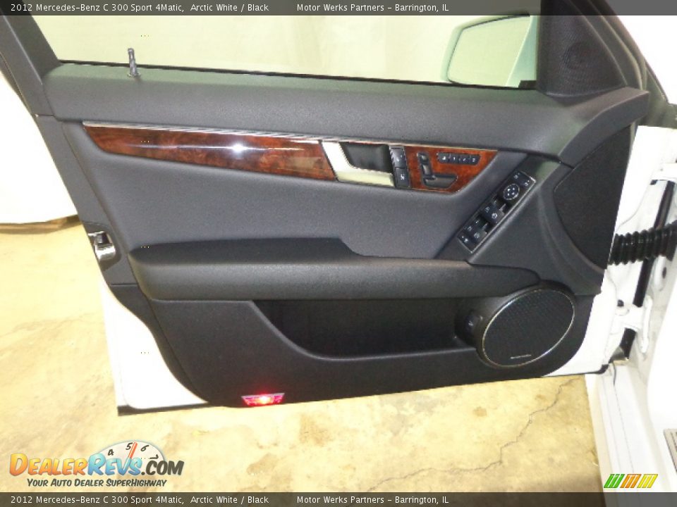 2012 Mercedes-Benz C 300 Sport 4Matic Arctic White / Black Photo #24