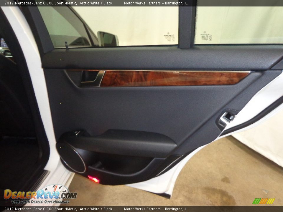 2012 Mercedes-Benz C 300 Sport 4Matic Arctic White / Black Photo #36