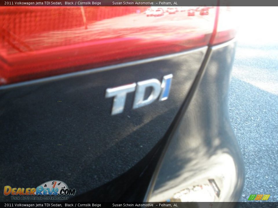2011 Volkswagen Jetta TDI Sedan Black / Cornsilk Beige Photo #15