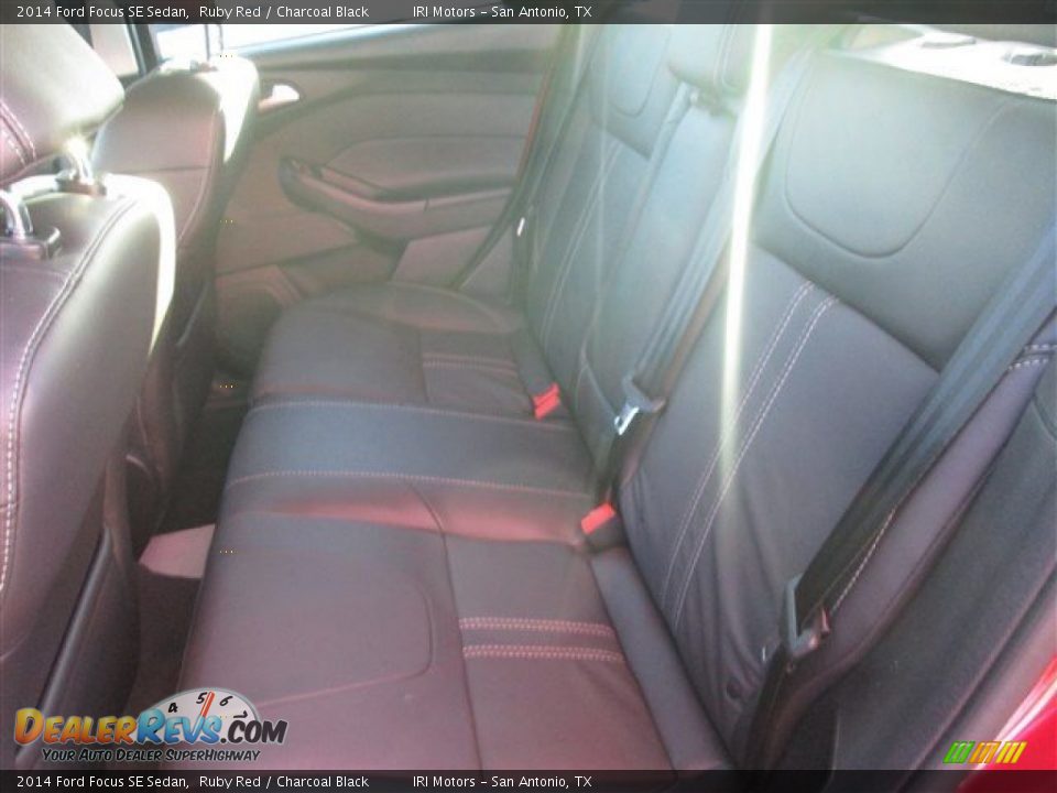 2014 Ford Focus SE Sedan Ruby Red / Charcoal Black Photo #10