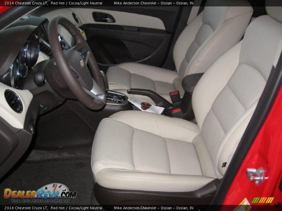 2014 Chevrolet Cruze LT Red Hot / Cocoa/Light Neutral Photo #8