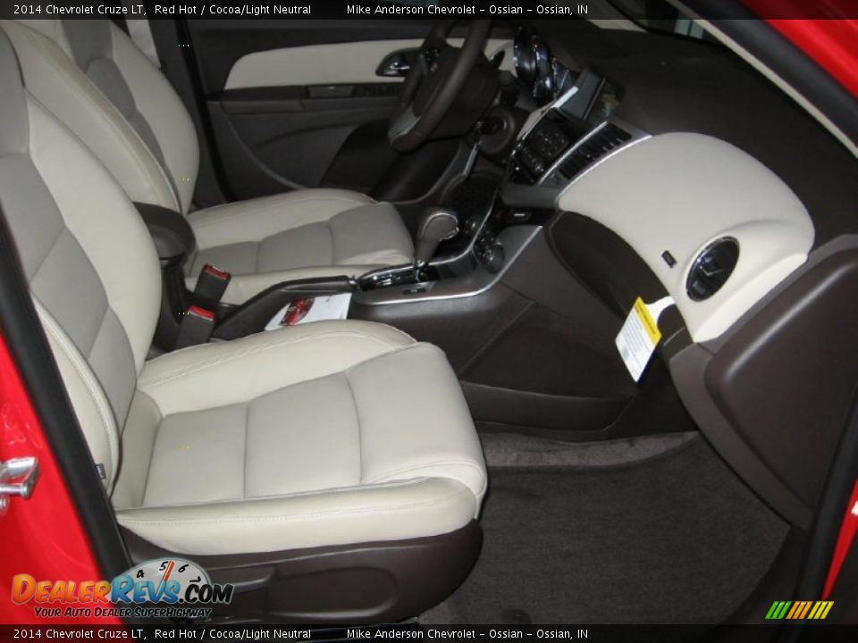 2014 Chevrolet Cruze LT Red Hot / Cocoa/Light Neutral Photo #9