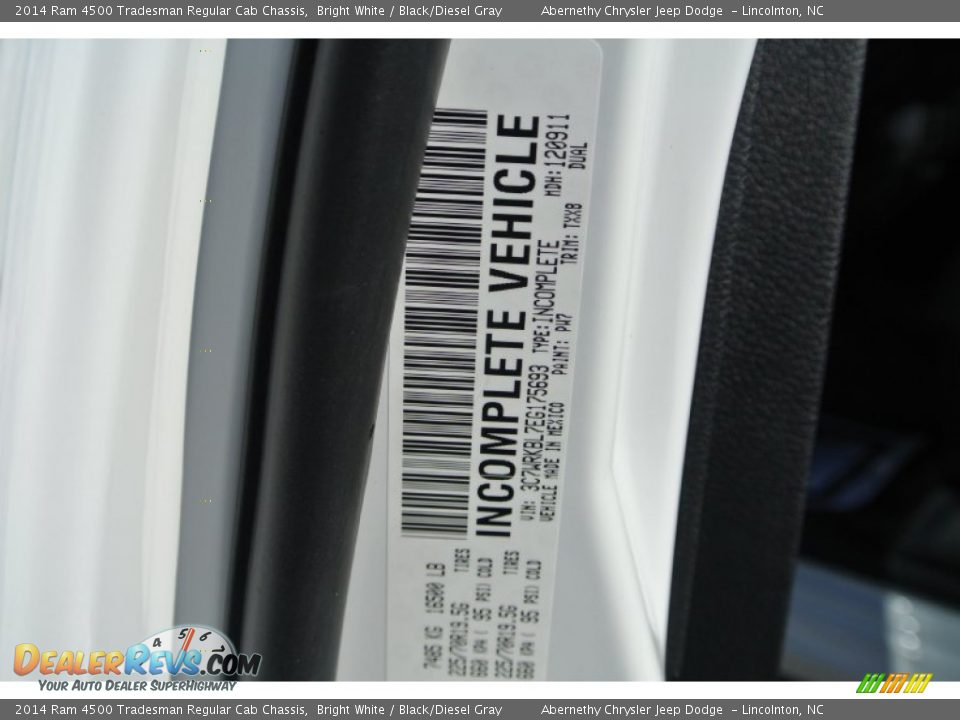 2014 Ram 4500 Tradesman Regular Cab Chassis Bright White / Black/Diesel Gray Photo #8
