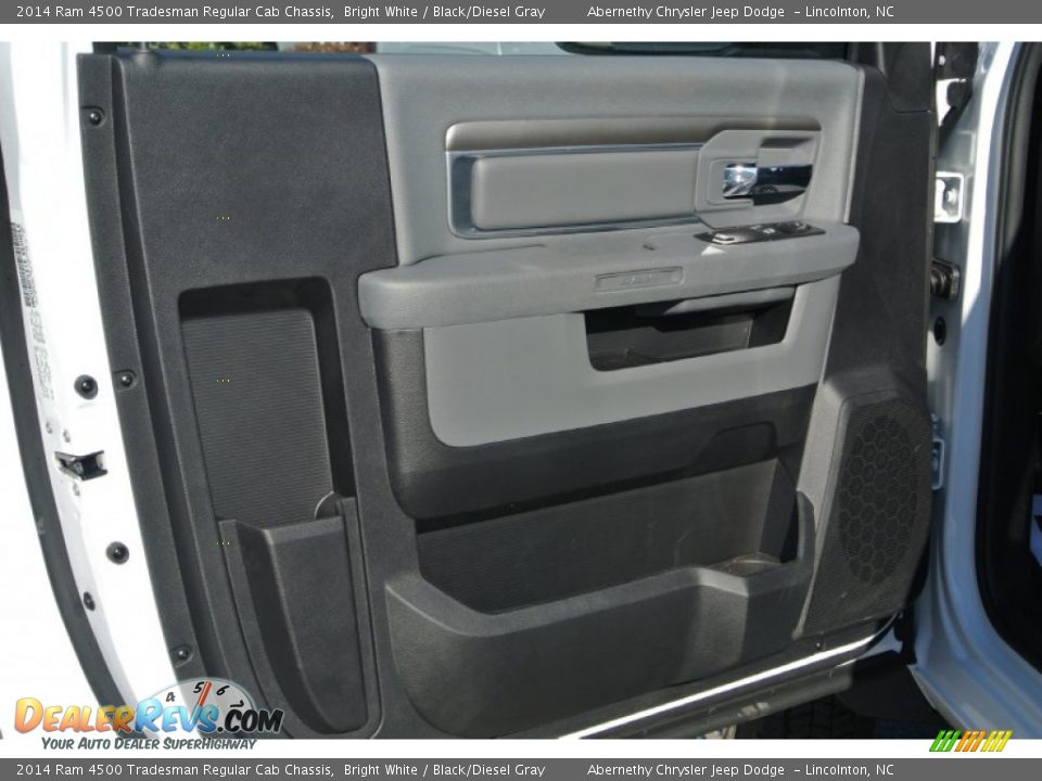 2014 Ram 4500 Tradesman Regular Cab Chassis Bright White / Black/Diesel Gray Photo #11