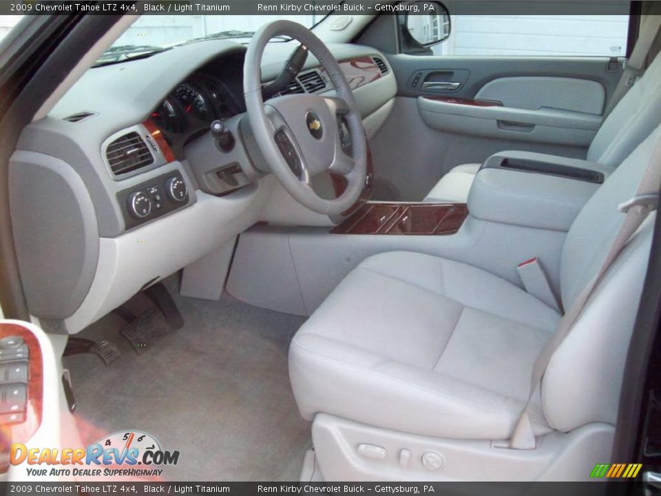 2009 Chevrolet Tahoe LTZ 4x4 Black / Light Titanium Photo #8