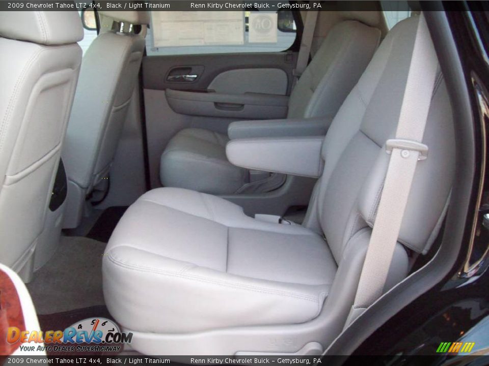 2009 Chevrolet Tahoe LTZ 4x4 Black / Light Titanium Photo #13