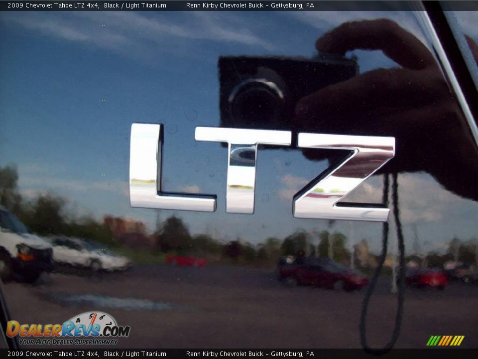 2009 Chevrolet Tahoe LTZ 4x4 Black / Light Titanium Photo #17
