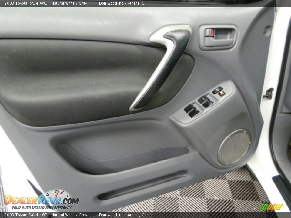 2003 Toyota RAV4 4WD Natural White / Gray Photo #15