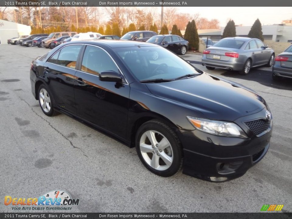2011 Toyota Camry SE Black / Dark Charcoal Photo #1
