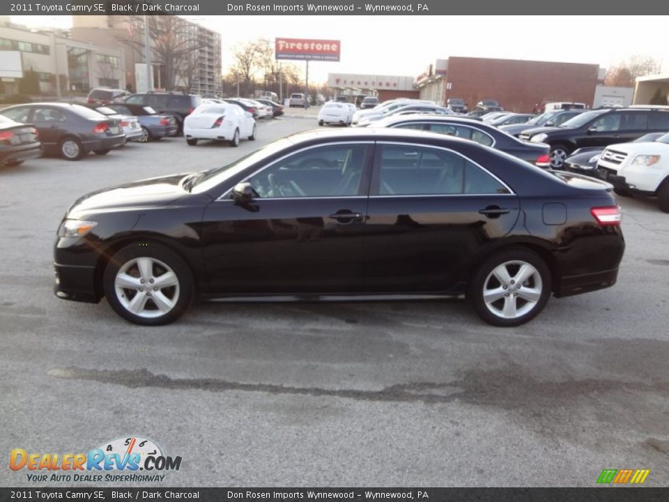 2011 Toyota Camry SE Black / Dark Charcoal Photo #5