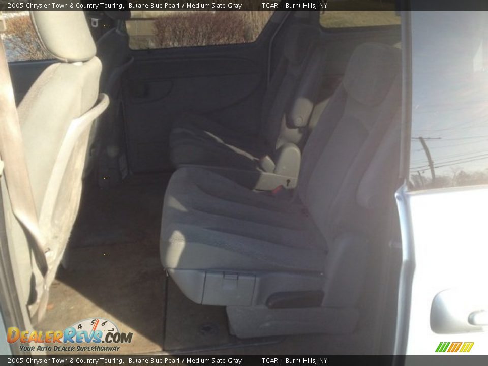 2005 Chrysler Town & Country Touring Butane Blue Pearl / Medium Slate Gray Photo #11