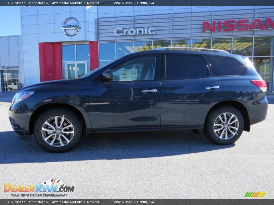 2014 Nissan Pathfinder SV Arctic Blue Metallic / Almond Photo #2