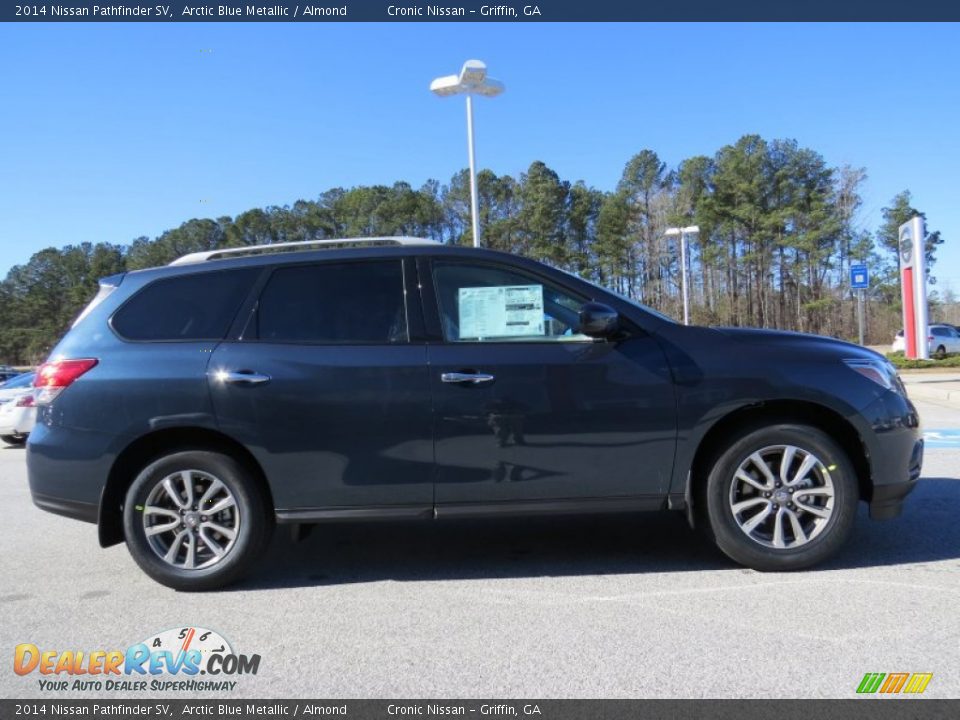 2014 Nissan Pathfinder SV Arctic Blue Metallic / Almond Photo #6