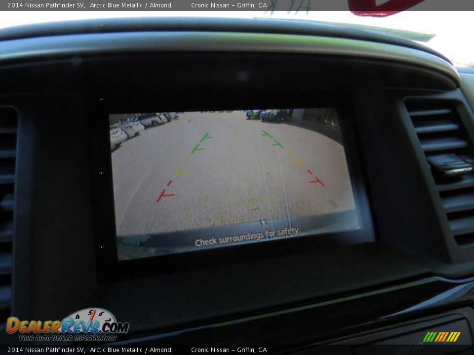 2014 Nissan Pathfinder SV Arctic Blue Metallic / Almond Photo #15
