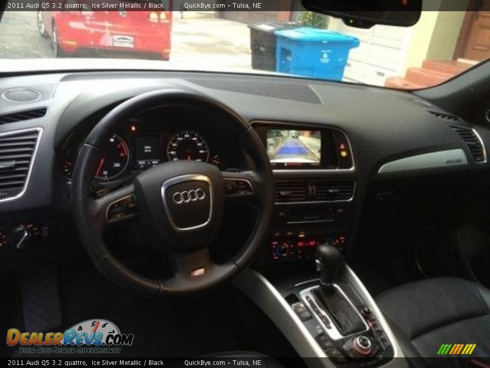 2011 Audi Q5 3.2 quattro Ice Silver Metallic / Black Photo #3