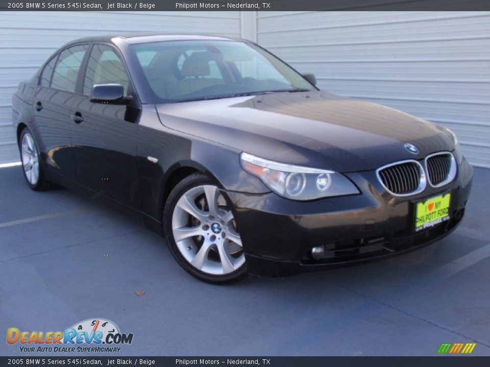 2005 BMW 5 Series 545i Sedan Jet Black / Beige Photo #2