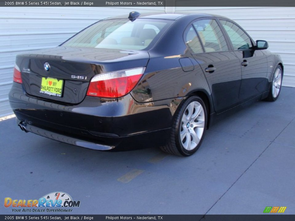 2005 BMW 5 Series 545i Sedan Jet Black / Beige Photo #4