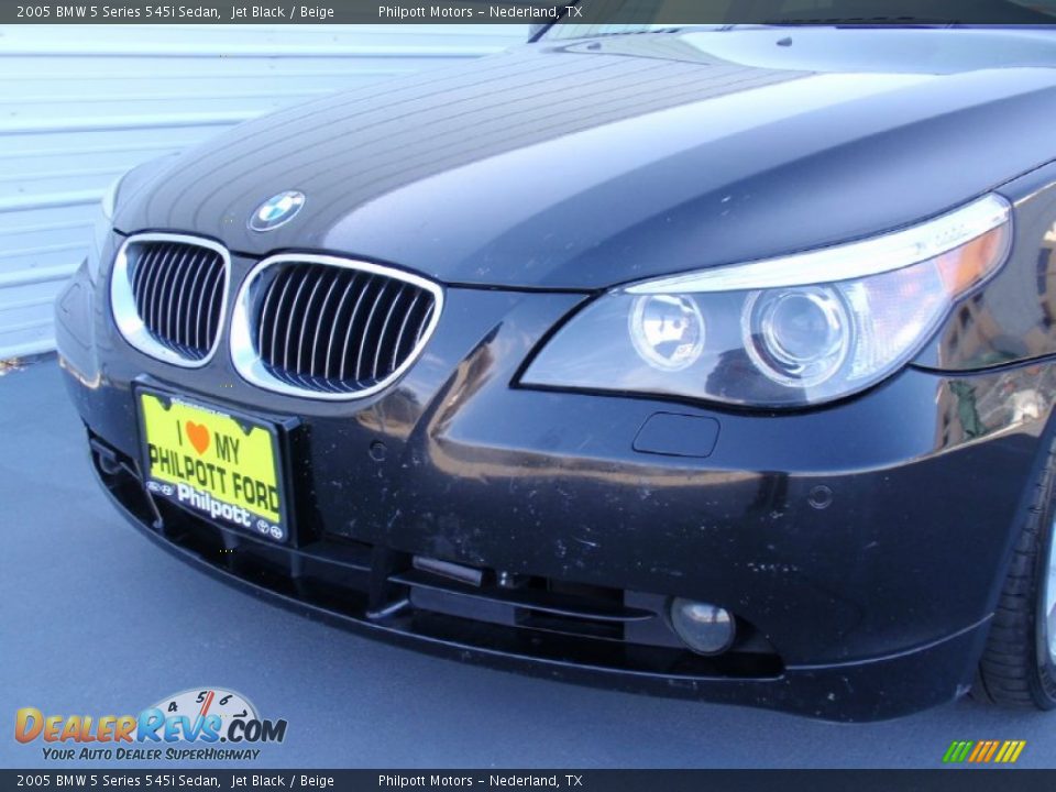2005 BMW 5 Series 545i Sedan Jet Black / Beige Photo #12