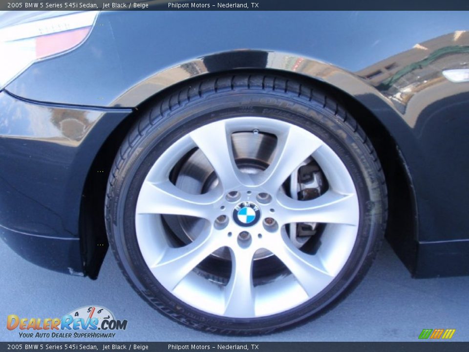 2005 BMW 5 Series 545i Sedan Jet Black / Beige Photo #13