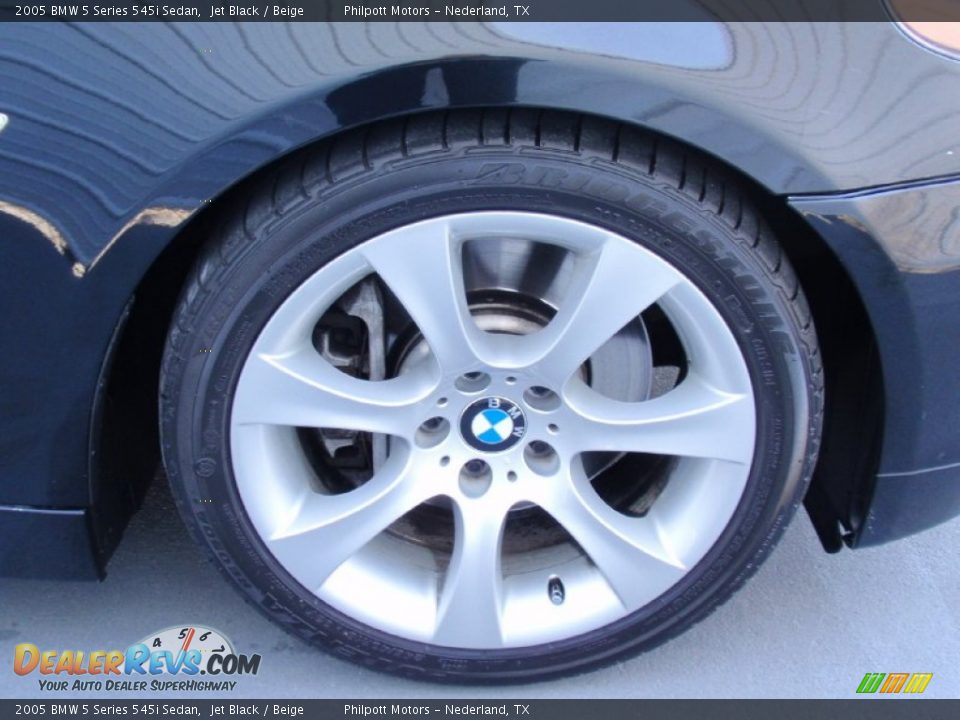 2005 BMW 5 Series 545i Sedan Jet Black / Beige Photo #16