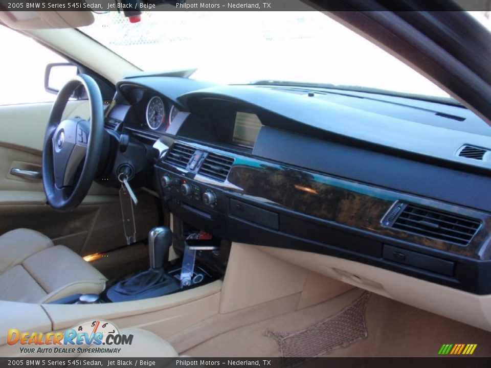 2005 BMW 5 Series 545i Sedan Jet Black / Beige Photo #23