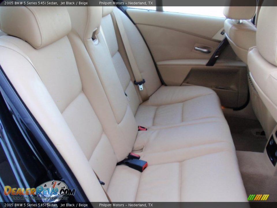 2005 BMW 5 Series 545i Sedan Jet Black / Beige Photo #27