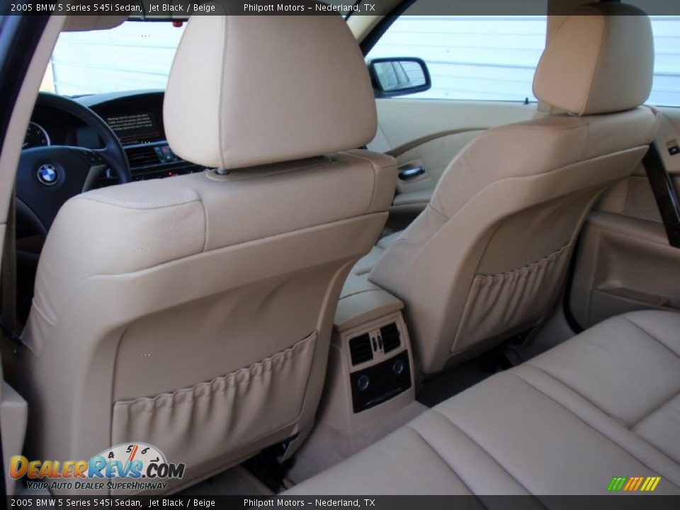2005 BMW 5 Series 545i Sedan Jet Black / Beige Photo #31